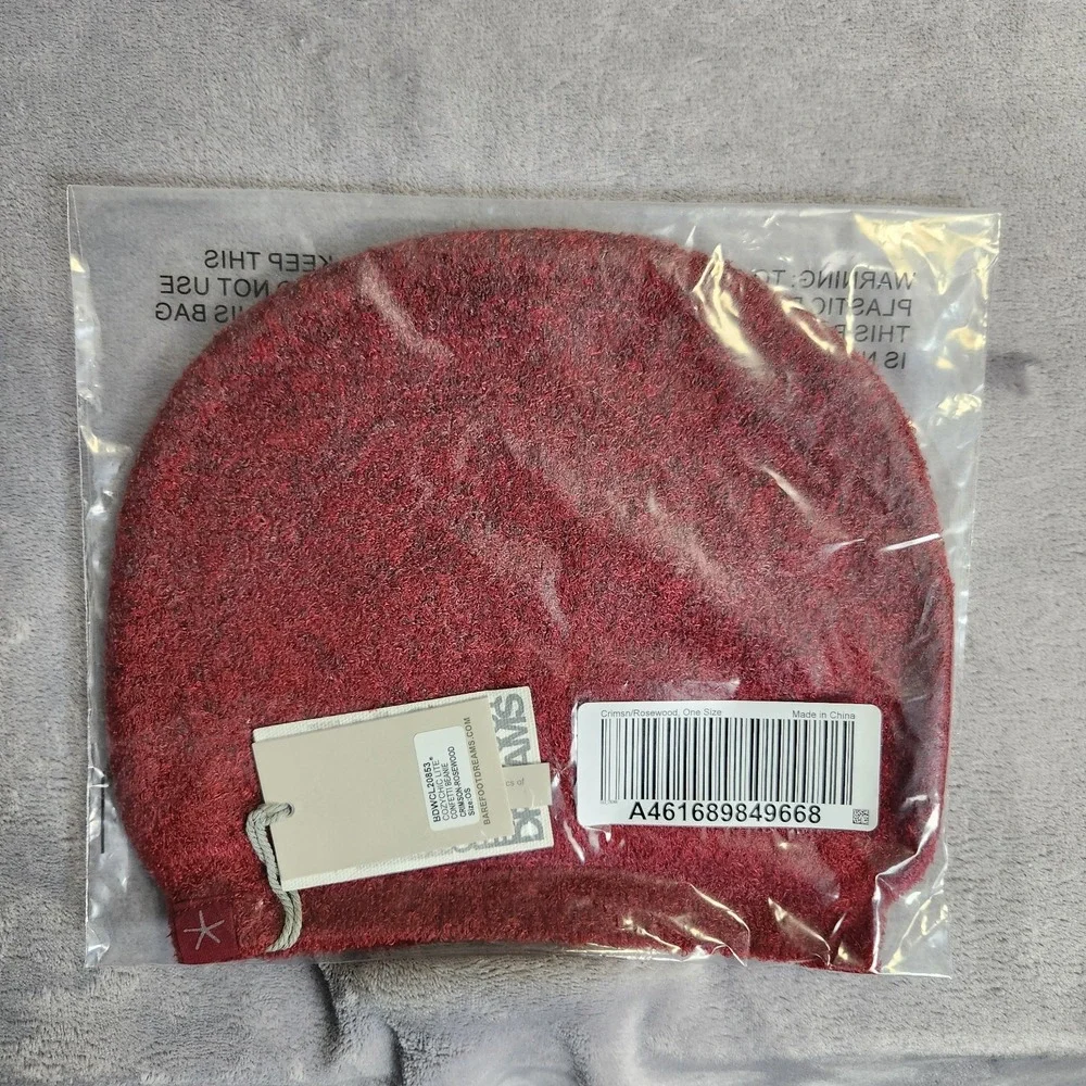 New Barefoot Dreams Women's Crimson Redwood Cozychic Lite Confetti Beanie Red OS